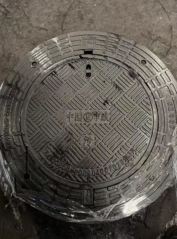 东台球墨铸铁防沉降井盖展示
